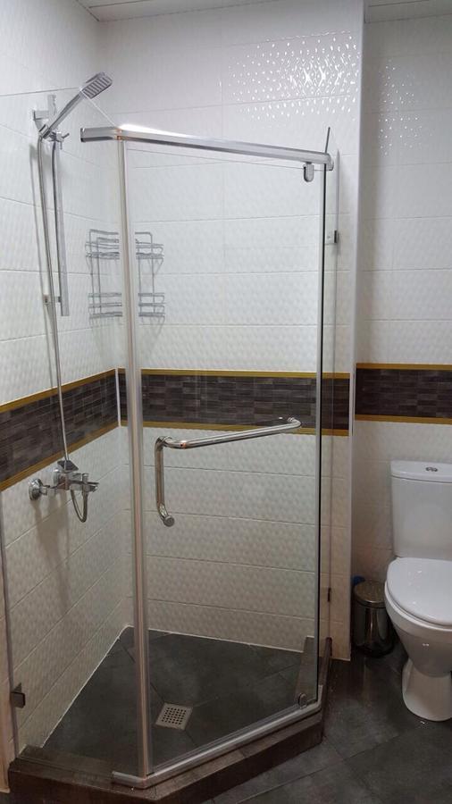 V&A Lux Apartments Батуми Экстерьер фото