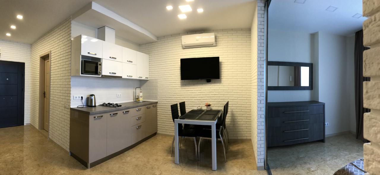 V&A Lux Apartments Батуми Экстерьер фото